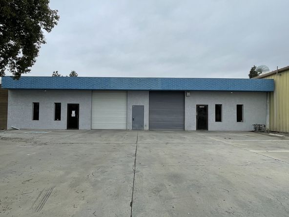 Space B: 1525 E Acequia Ave Spc B, Visalia, CA 93292